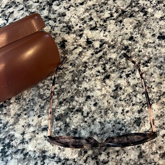 COPY - Practically Brand New Longchamp Sunglasses ๐ - Picture 6 of 9